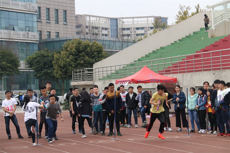 青春飞扬 活力四射 ——环境学院第二届运动会彰显风采